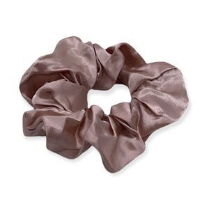NWT Wool + Pepper Co. Satin Scrunchie - Dusty Rose